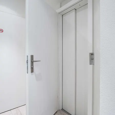 Zh Gold 1 - Hitrental * Zürich