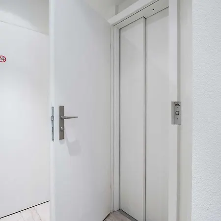 Lägenhet Zh Gold 1 - Hitrental