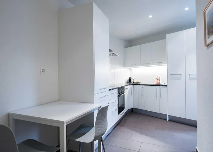 Zh Gold 1 - Hitrental Apartamento *