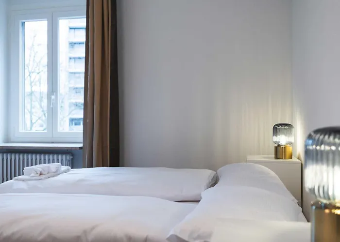 Apartman Zh Gold 1 - Hitrental *